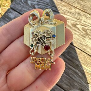 Vintage Special Mom Gift Brooch, Mothers Day Jewelry